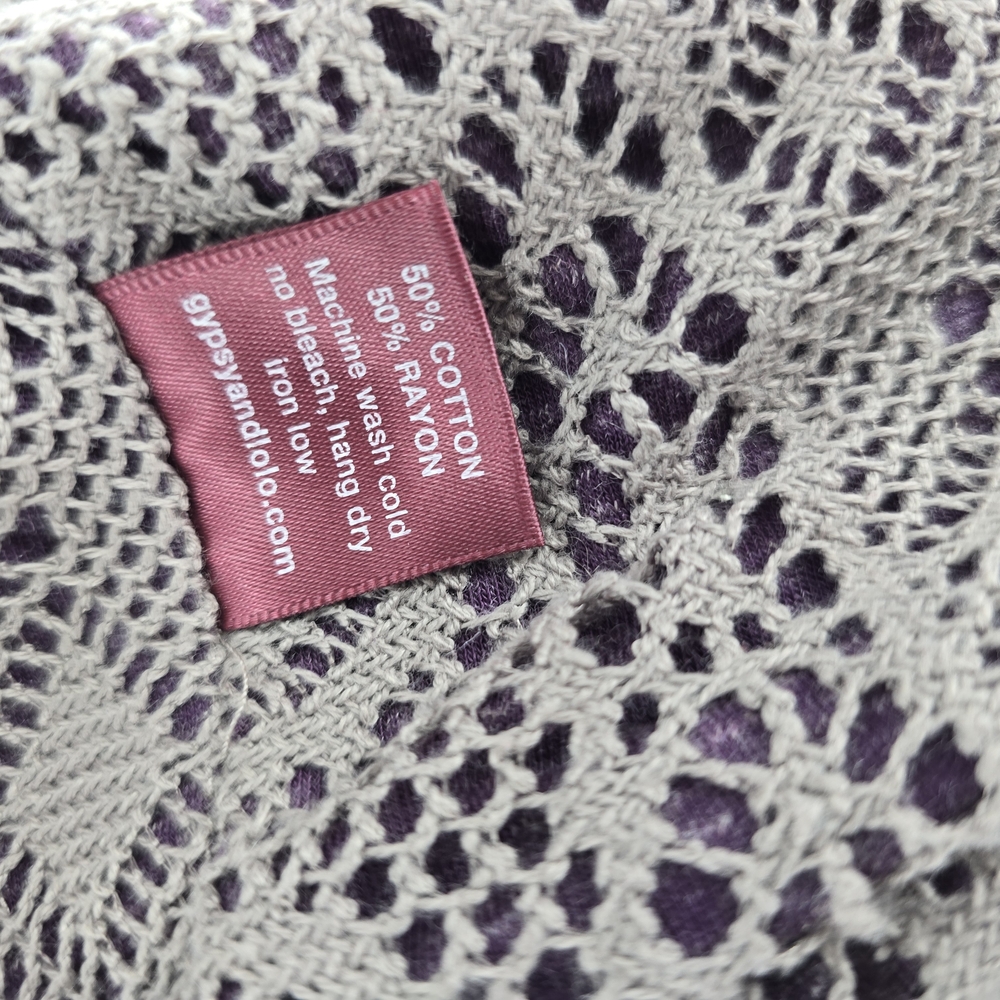 Tan Lace Wrap‎ with Intricate Design - Picture 2 of 6